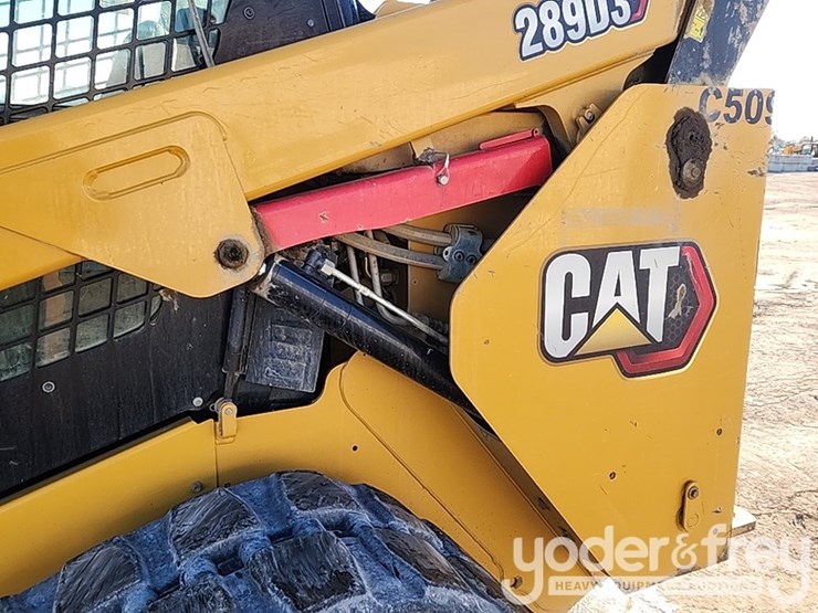 2021-caterpillar-289d3-image-18