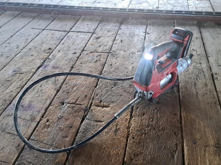 #101-•-milwaukee-grease-gun-image-3