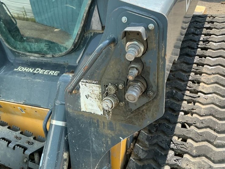 2019-deere-333g-image-30