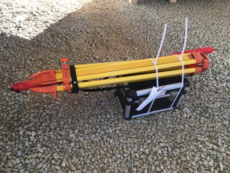 unused-survey-equipment-w/grade-rod-&-tripod-image-2