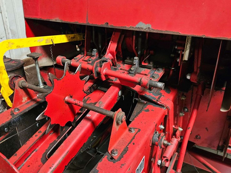 1987-new-holland-326-image-12