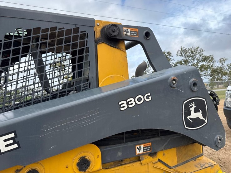 2022-deere-330g-image-15