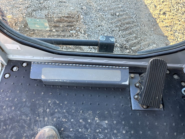 2020-takeuchi-tcr50-image-50