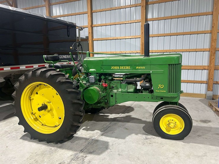 john-deere-70-image-1