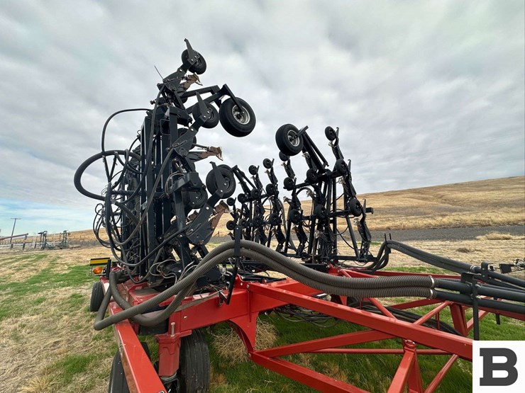 2012-case-800-image-47