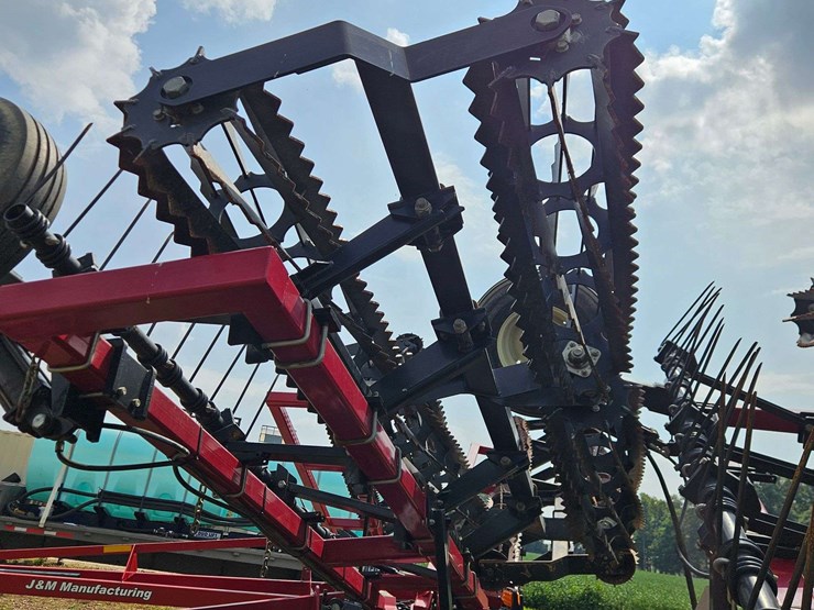 2013-j&m-tf212-image-9