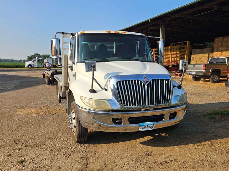 2003-international-4200-image-2