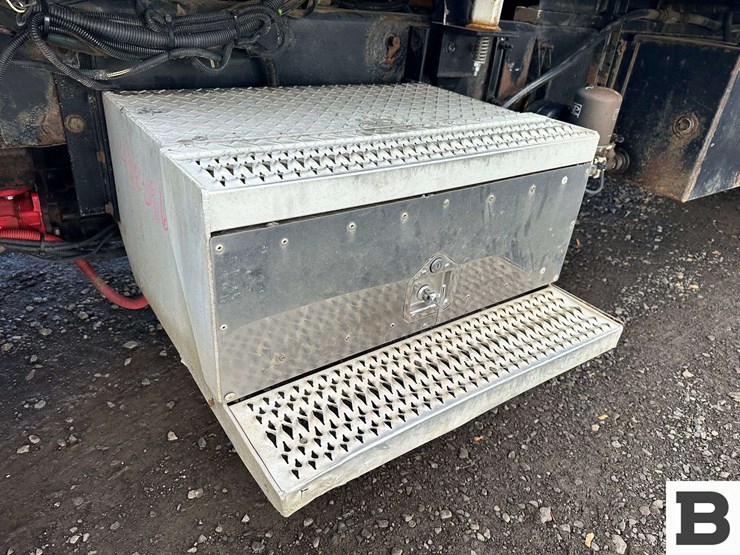 2008-peterbilt-386-image-36