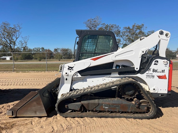 2021-bobcat-t870-image-1