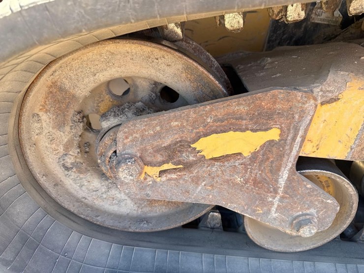 2018-caterpillar-259d-image-11