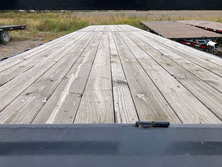 lamar-40'-gooseneck-trailer-image-7