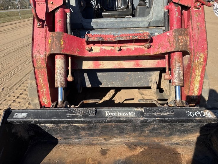 2019-takeuchi-tl12v2-image-18