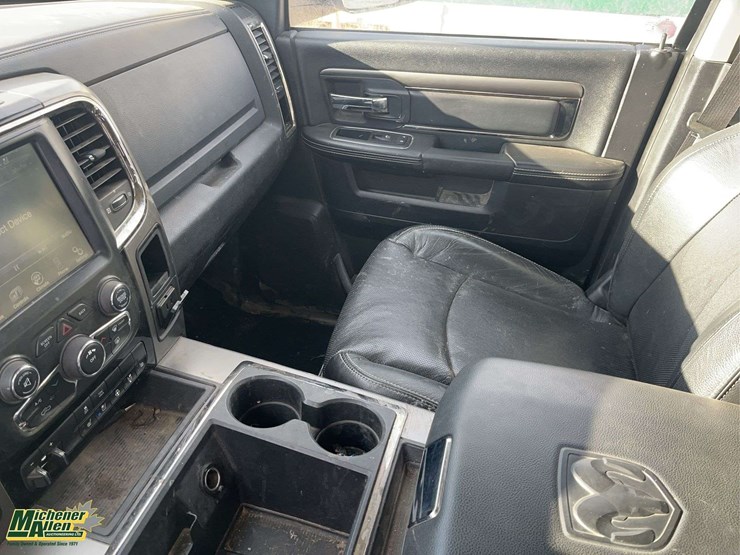 2014-dodge-1500-image-14