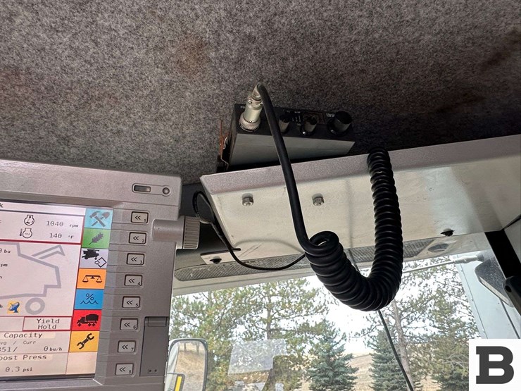 2008-gleaner-r75-image-80