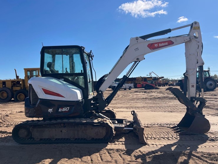 2024-bobcat-e60-image-5