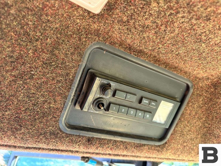 1995-new-holland-2550-image-75