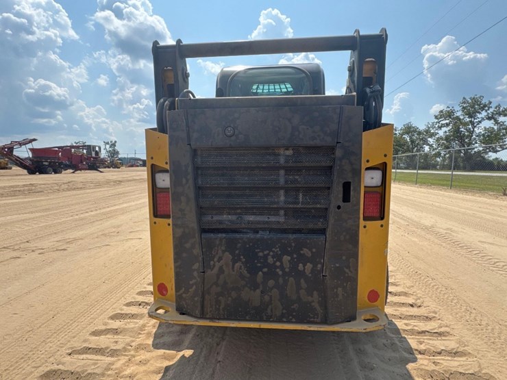 2024-caterpillar-242d3-image-7