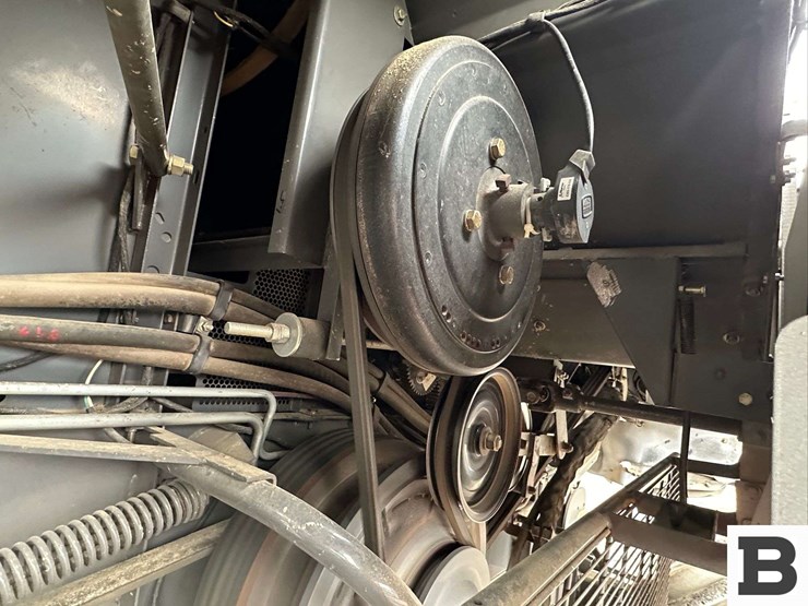 2008-gleaner-r75-image-26