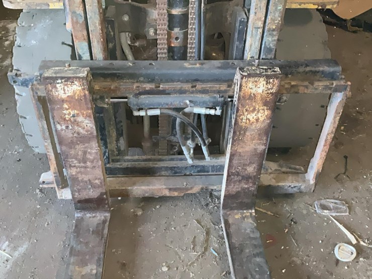 #222-•-yale-glp060vxeusf087-forklift*-image-7