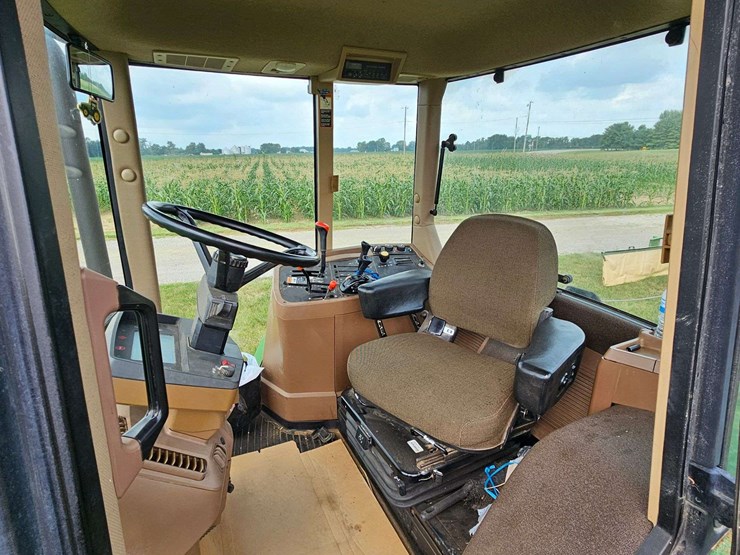 1994-john-deere-7200-image-2