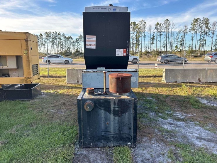 2005-detroit-diesel-100dsejb-138kva-3-phase-diesel-generator-image-16