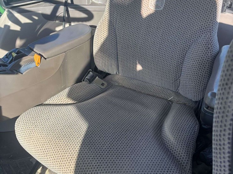 john-deere-6150r-image-25