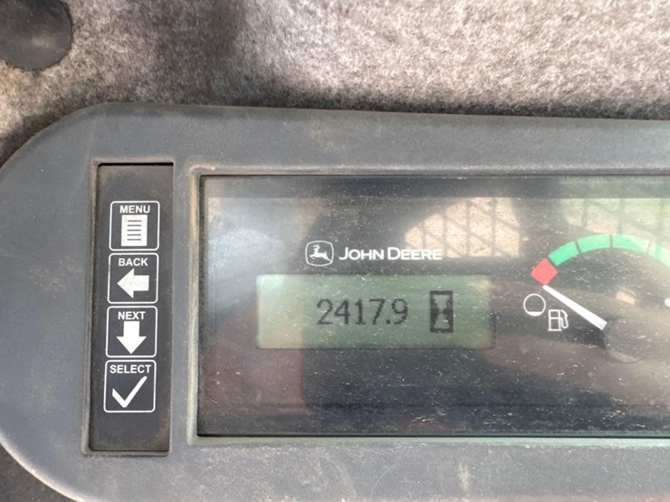 2022-deere-330g-image-21