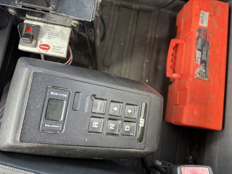 #4660-•-2013-cat-day-cab-truck-image-10