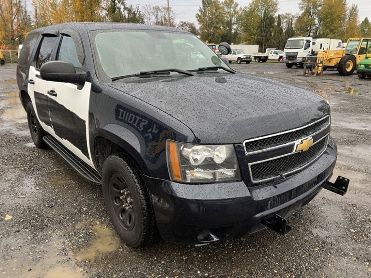 2014-chevrolet-tahoe-image-2