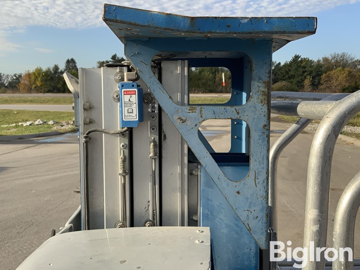 2009-genie-gr12-image-10