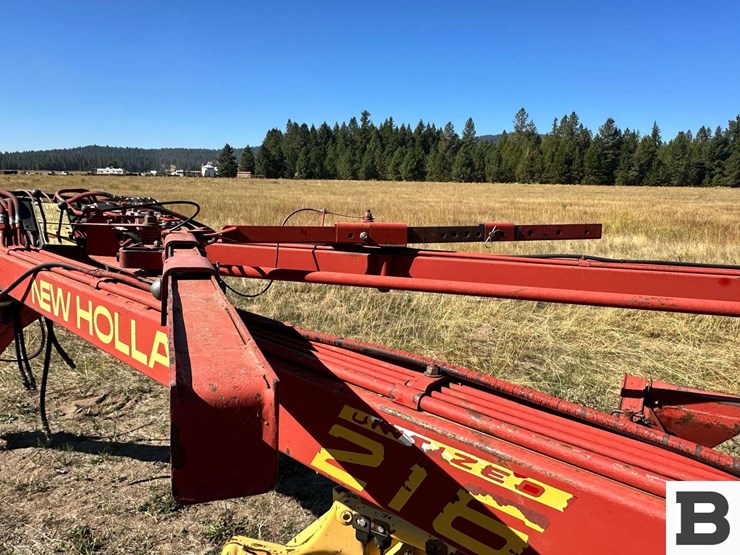 new-holland-216-image-16