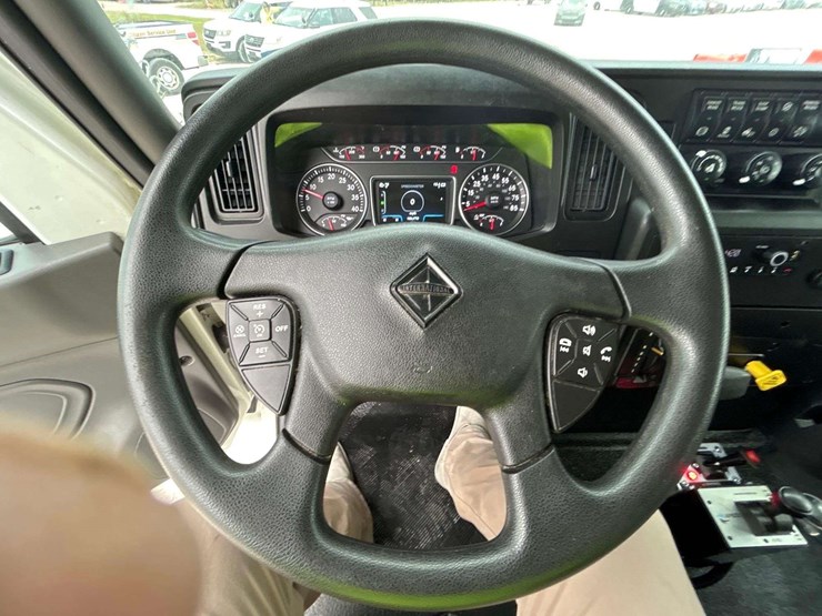 2021-international-mv607-image-17