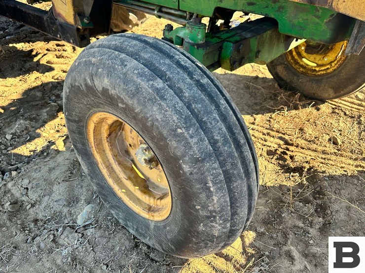 john-deere-2840-image-11