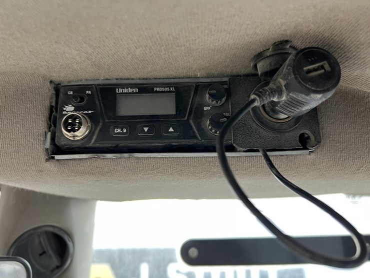 case-521f-xr-image-24