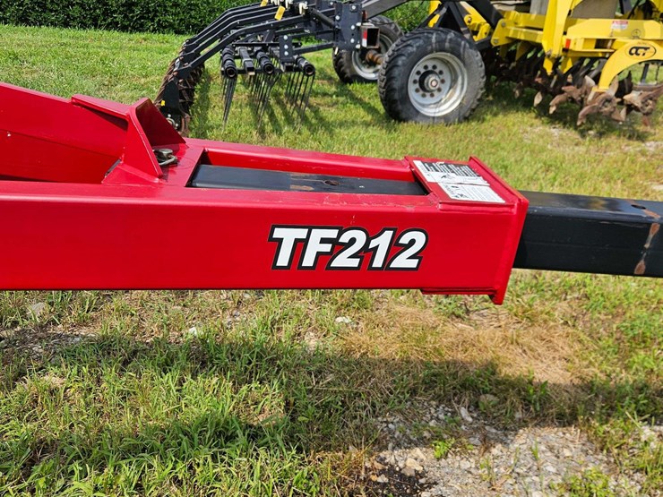 2013-j&m-tf212-image-11