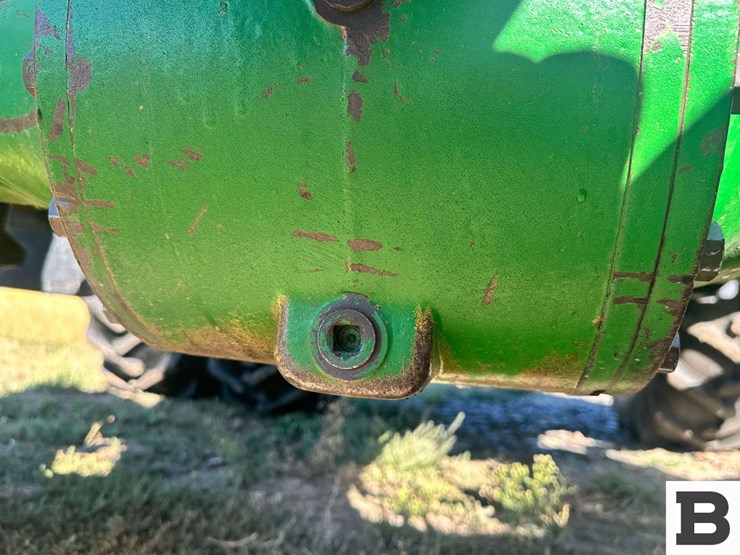 1993-john-deere-7600-image-25