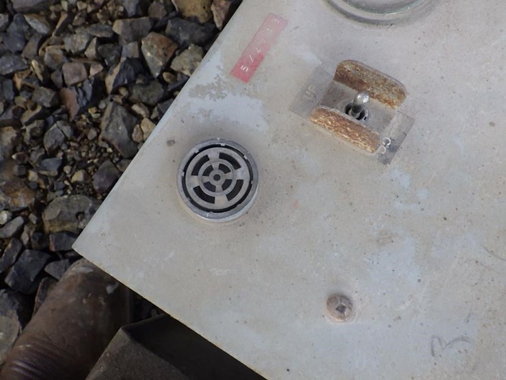 1995-skyjack-sjiii3220-image-19