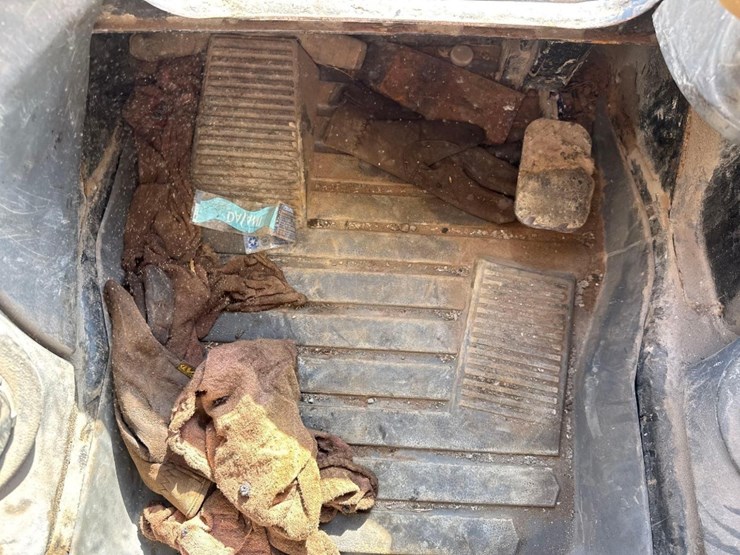 2018-caterpillar-259d-image-33