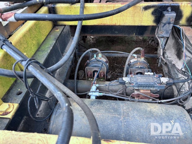 2004-magnolia-trailer-image-33