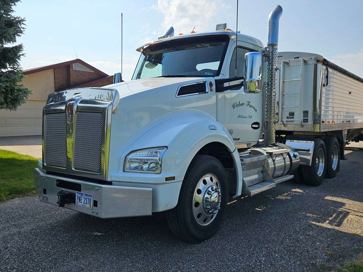 2019-kenworth-t880-image-1
