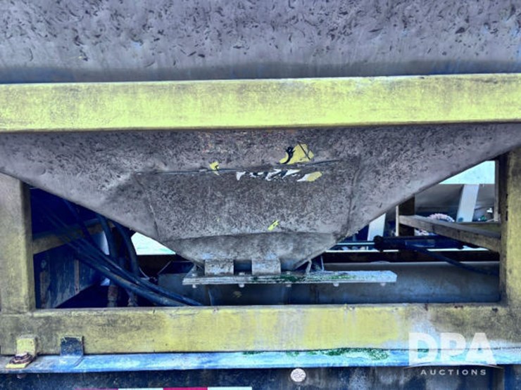 2004-magnolia-trailer-image-23