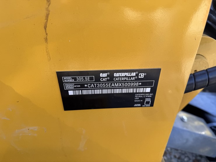 2015-caterpillar-305.5e-image-9