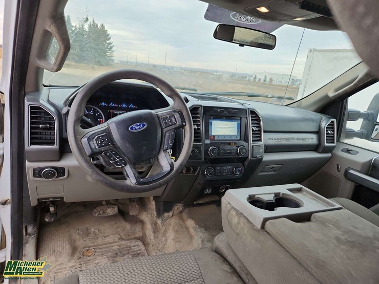2019-ford-f350-image-15