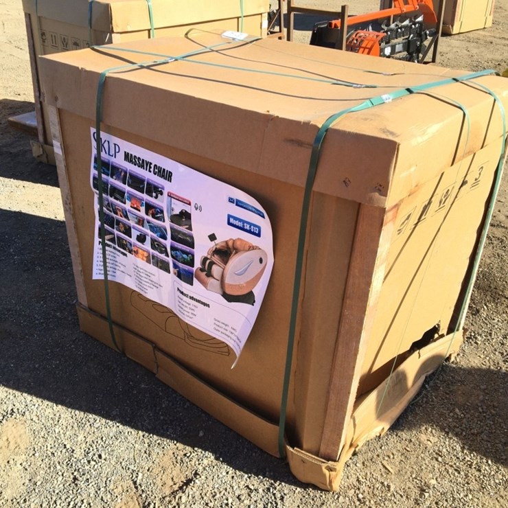 Unused SKLP SK13 Massage Chair w/Large LCD