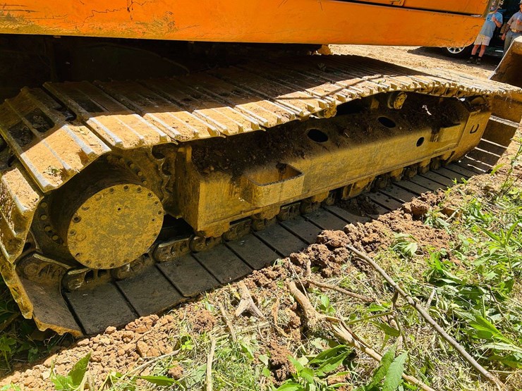 2010-doosan-dx180-lc-image-35