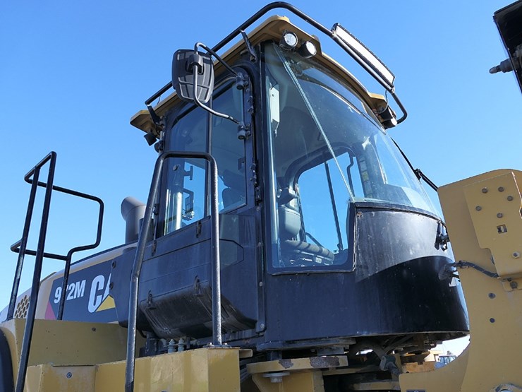 2014-caterpillar-972m-image-24