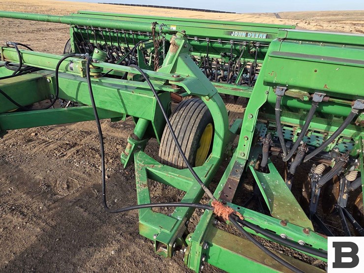 john-deere-450-image-5