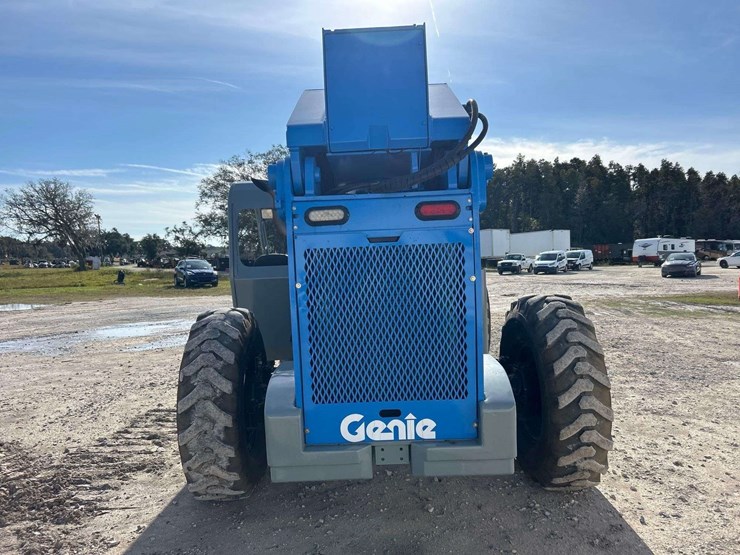 2013-genie-gth1056-image-17