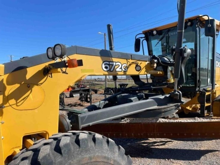 2018-deere-672g-image-9
