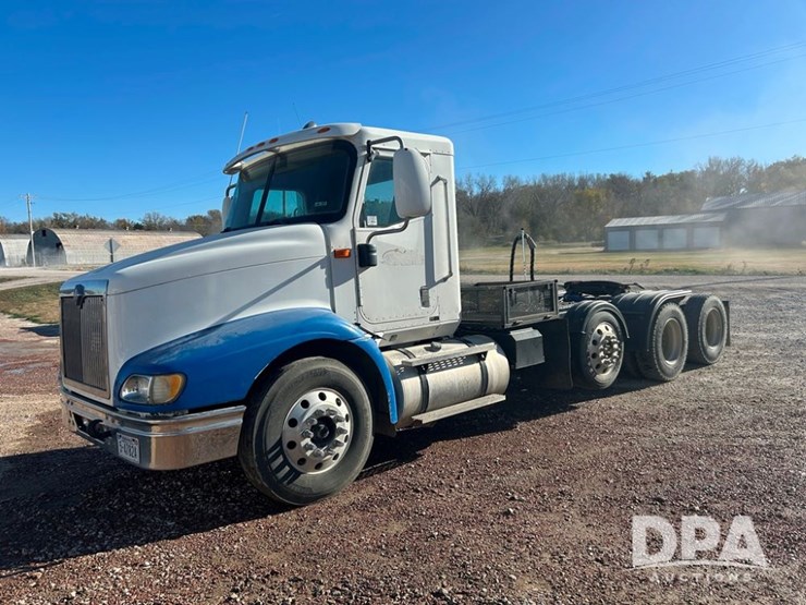 2004-international-9200i-image-1